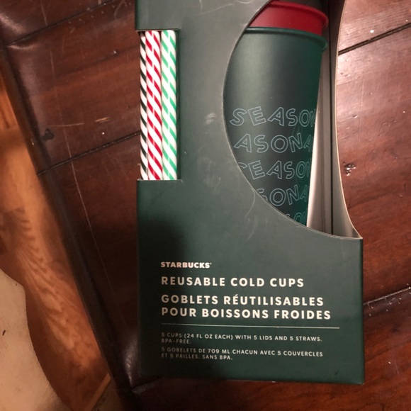Starbucks holiday cold cups with straws